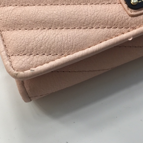 Pink Wallet - Picture 6 of 6